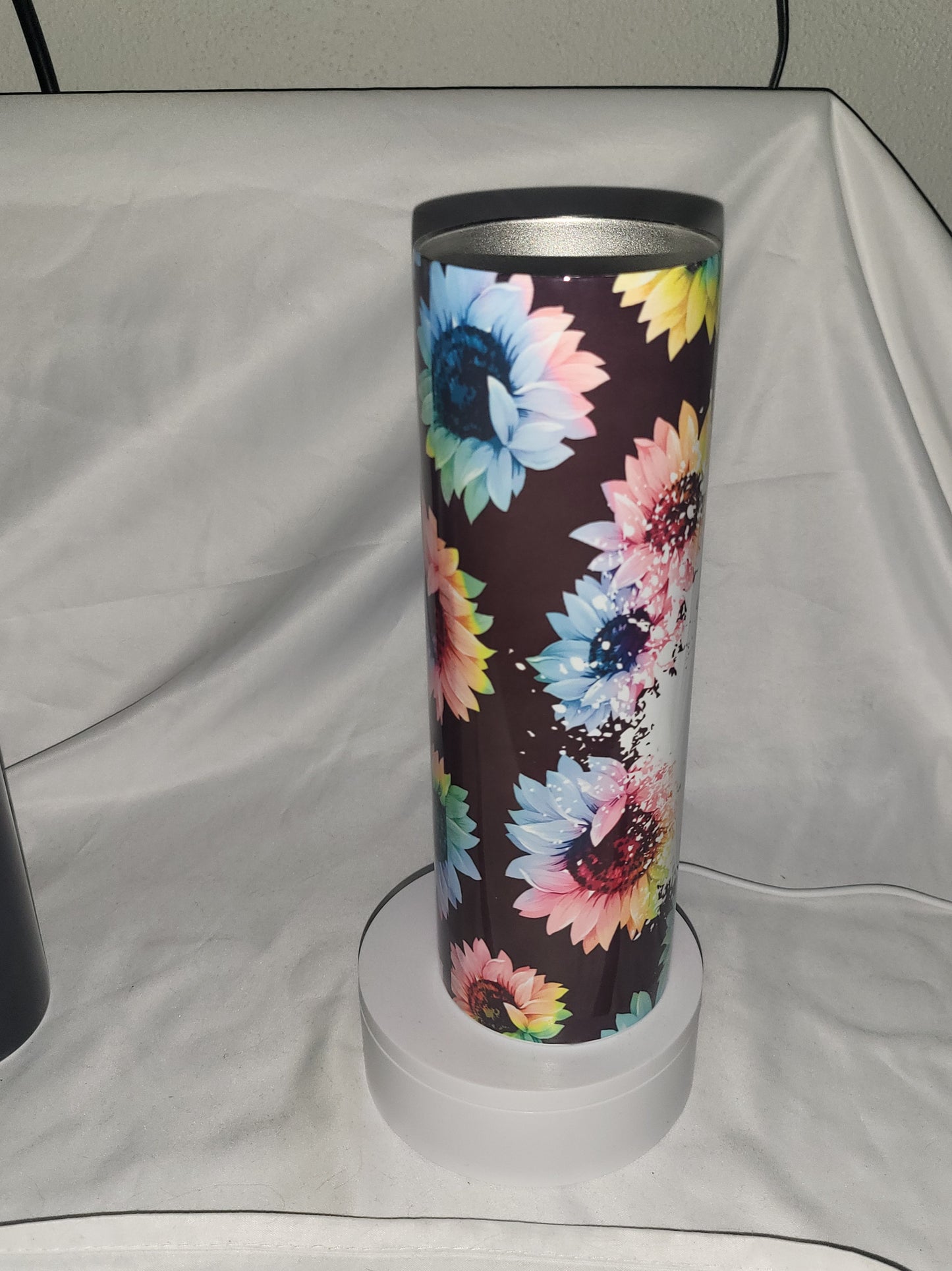 mom Life flower Tie Dye 20 ounce Tumbler
